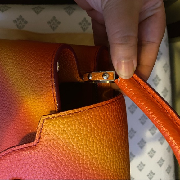 Louis Vuitton Candy Capucines Bag Ombre Taurillon Leather BB**Limited Edition** - Picture 5 of 17